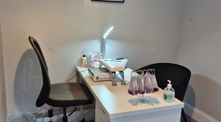 Morgy Bo Nails & Beauty