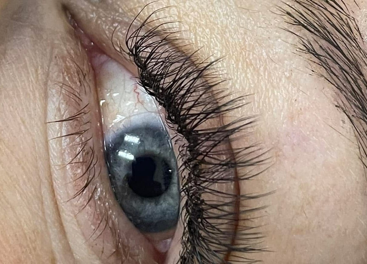 Close-up of expertly styled lashes at Lashes by Simone, Boksburg, Gauteng, ZA.