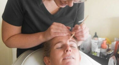 Wonderful Waxing & Massage image 2