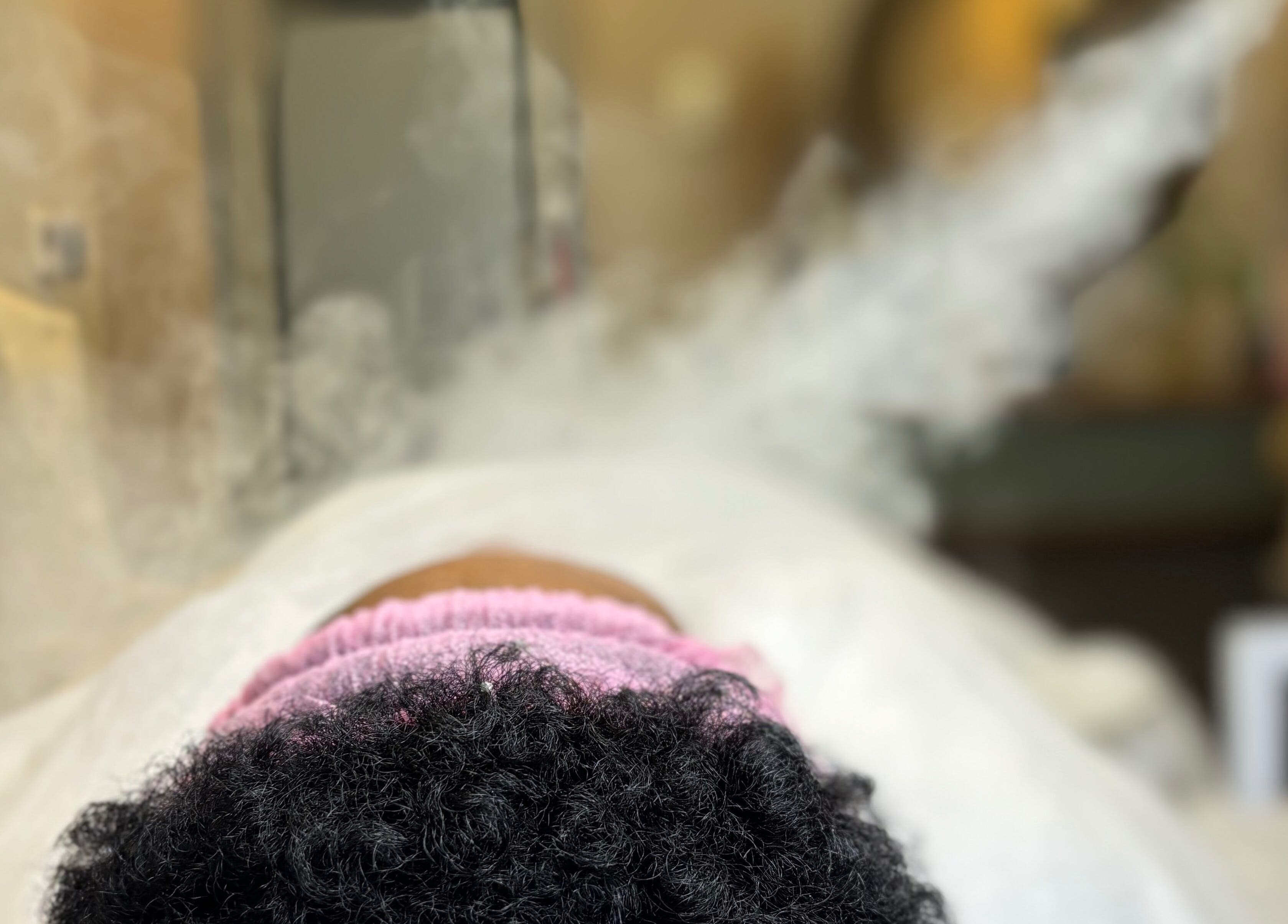 Relaxing steam facial at Aesthetic Aura, Randburg, Gauteng, ZA. Inviting sanctuary for wellness and beauty.