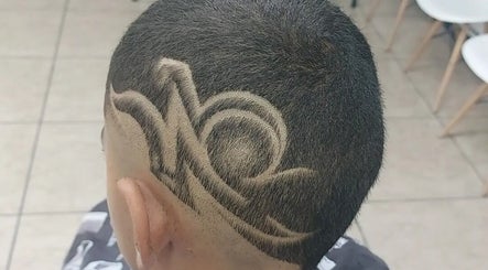 Gambar Geo's Style Barbershop 3