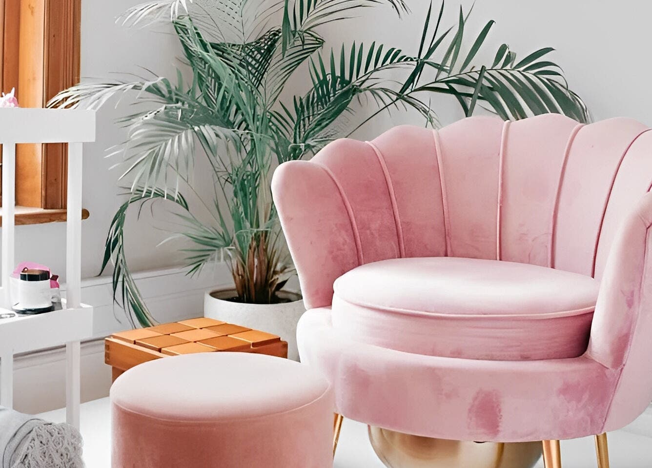 Elegant pink lounge chair in NovaBelle Beauty, Cape Town, Western Cape, ZA. Enhancing relaxation in comfort.