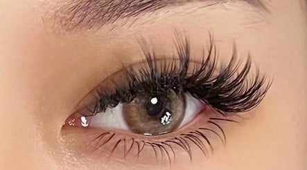 Purple Lash image 2