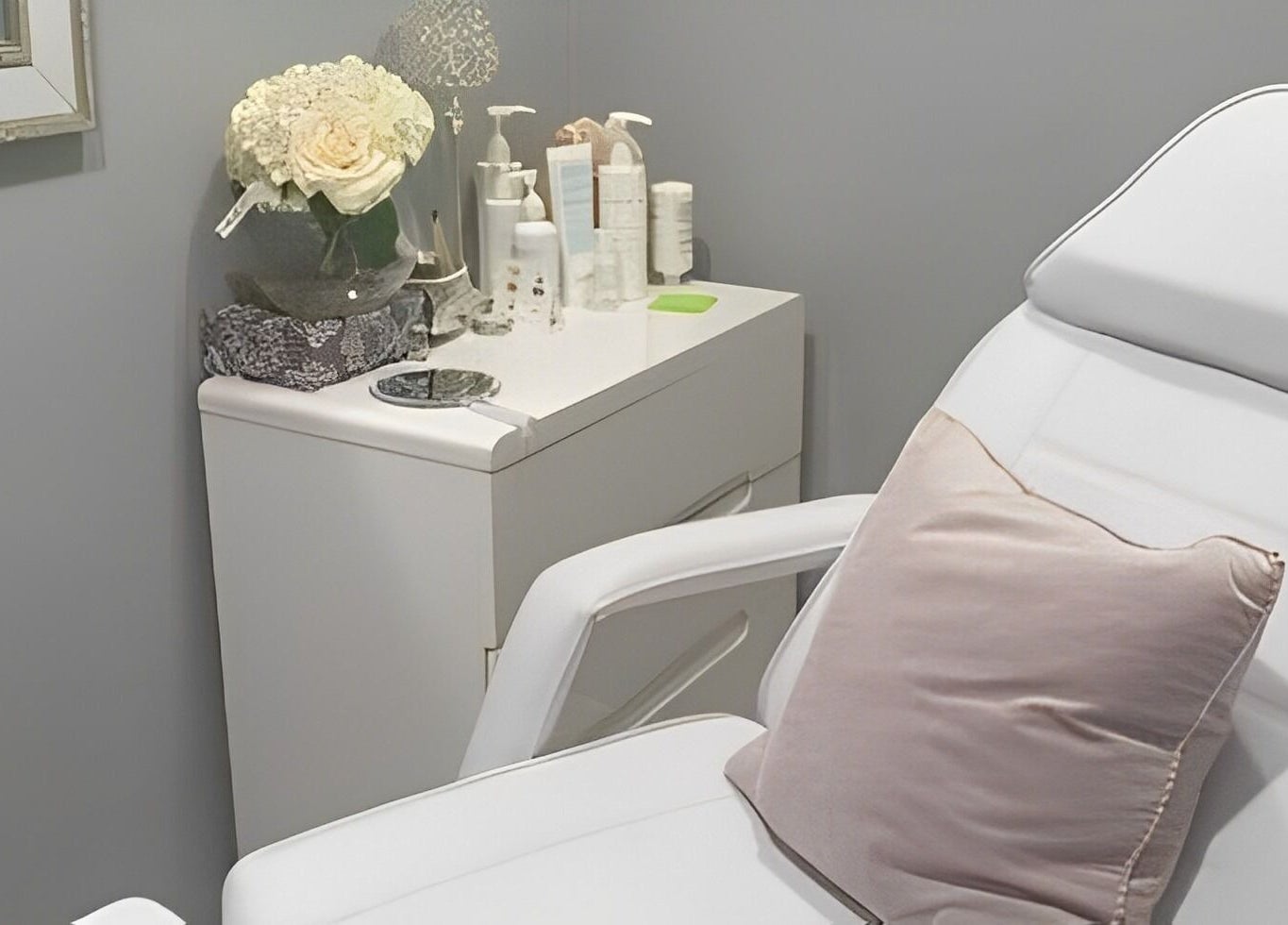 Relaxing treatment room at Salon 15 Beauty Rooms, Dublin, County Dublin, IE, featuring soothing decor.