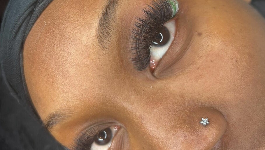 Luxe Lash Extensions Bild 1