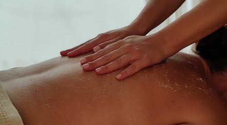 Naós Massage and Wellness Studio صورة 3