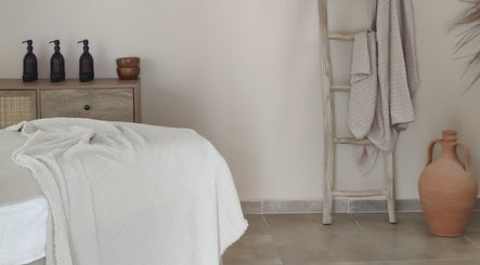 Naós Massage and Wellness Studio зображення 2