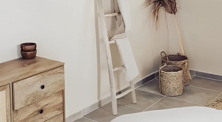 Naós Massage and Wellness Studio зображення 3