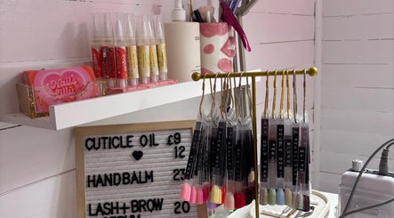 Nails by Lilly image 3