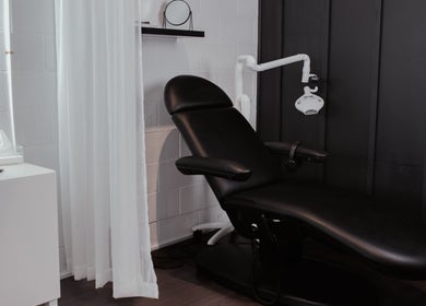 Luxurious treatment chair at The Whitening Co - Whangarei in Whangārei, Northland, NZ for premium dental care.