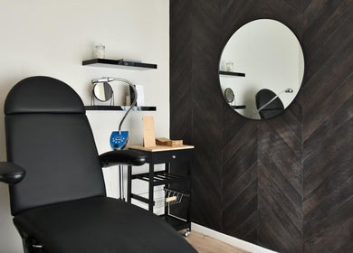 Luxurious treatment room at The Whitening Co - Whangarei in Whangārei, Northland, NZ featuring elegant decor.