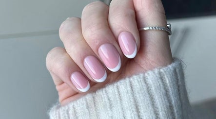 NailsByEmma at Molly Elizabeth studios  image 3