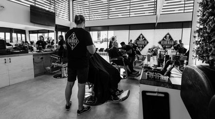 hình ảnh 2 của Barber Tom's