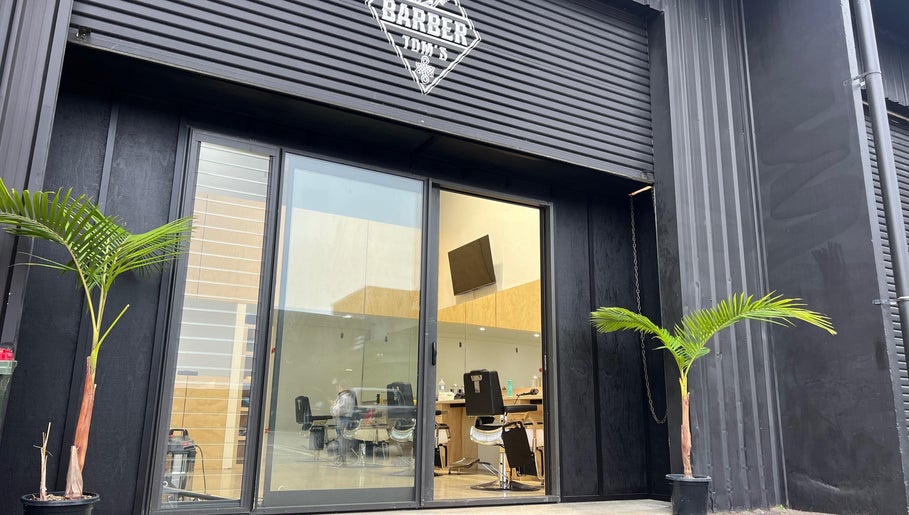 Barber Toms Mount Maunganui, bilde 1