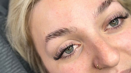 Lashes & Brows by Ellie