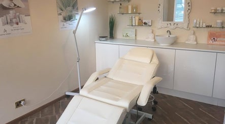 BeauTouch Aesthetic Clinic (Wax'n'Beauty Studio)