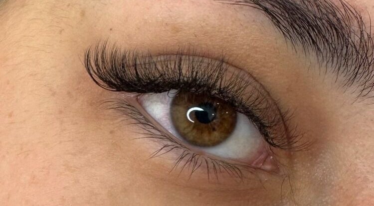 Close-up of expertly styled lashes at Calla Lashes and Brows, Melbourne, Victoria, AU.