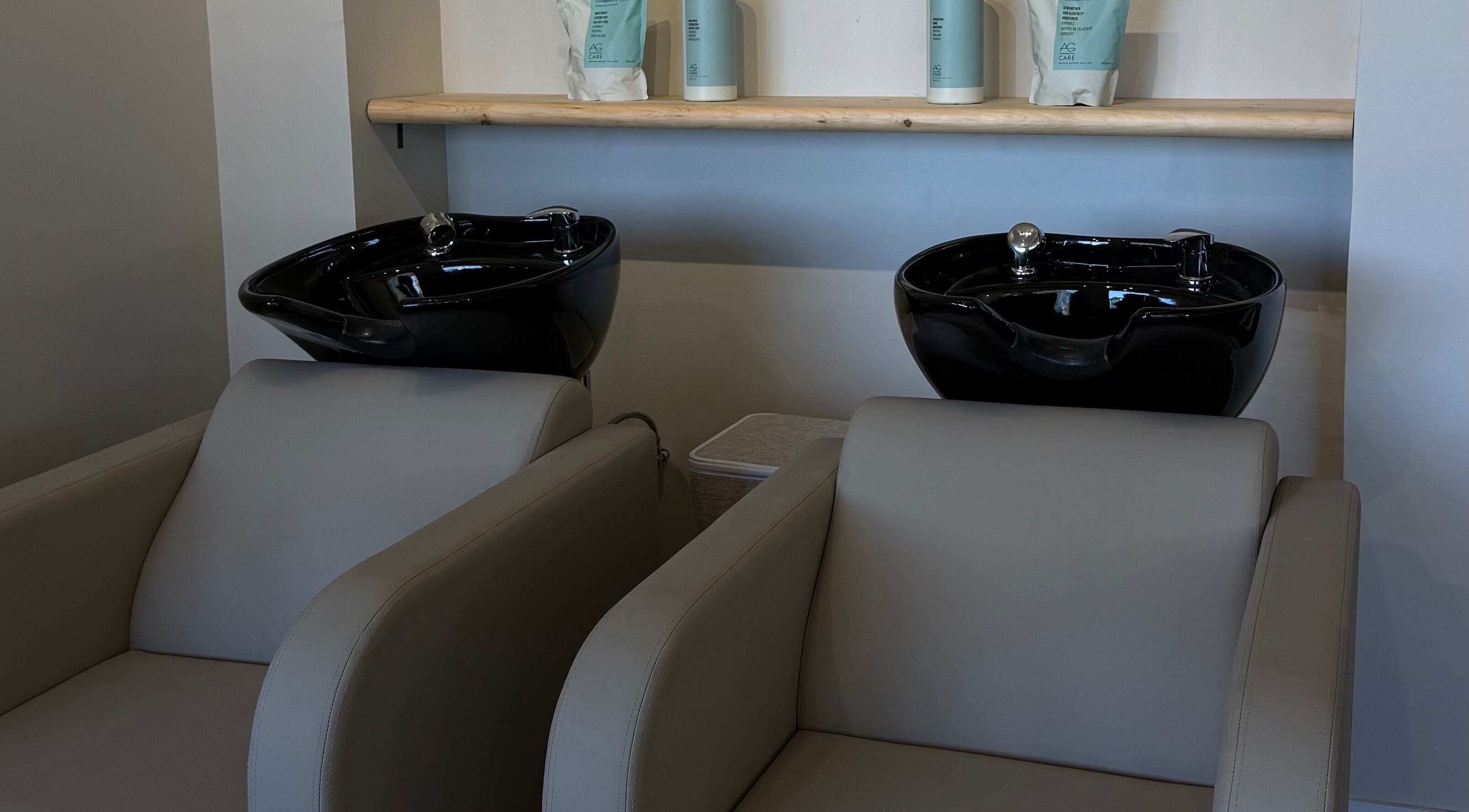 Luxurious wash stations at CAZA STUDIO, Mont-royal, Québec, CA, offering premium beauty services.