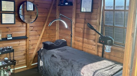The beauty lounge