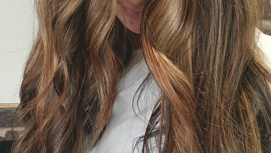 Maria Chadwick Hair imagem 1
