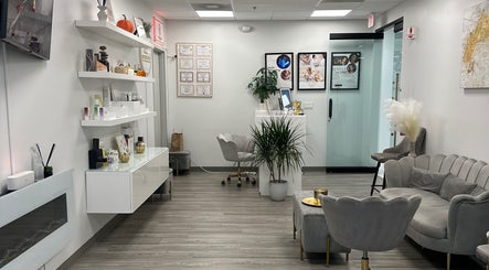 Chic waiting area at Sole Radiance, Oakbrook, Illinois, US with elegant decor and modern furnishings.