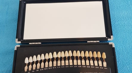 Imagen 3 de The Toothfairy laser teeth whitening 