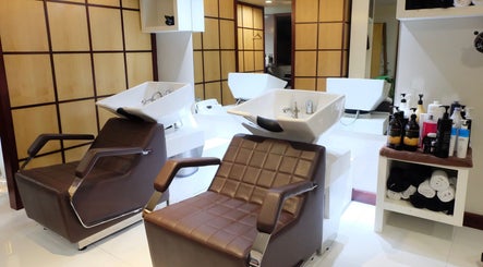 Adrian D Salon image 2