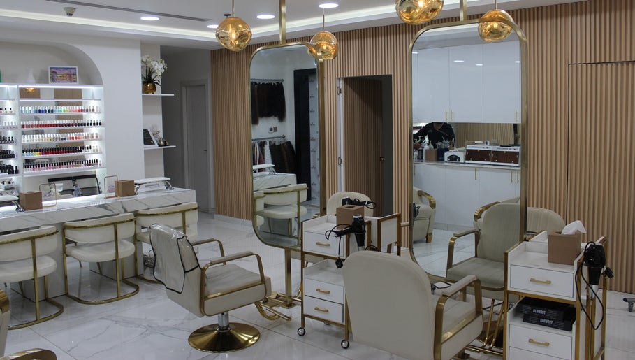 Adore Beauty Lounge - The Galleries kép 1