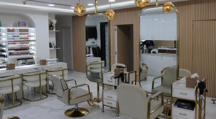 Adore Beauty Lounge - The Galleries