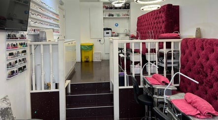 Daisy’s Nail Company SPA