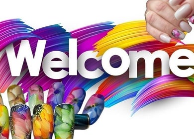 Colorful nail art from Viola Violett Nail Artist, County Kildare, IE welcomes clients.