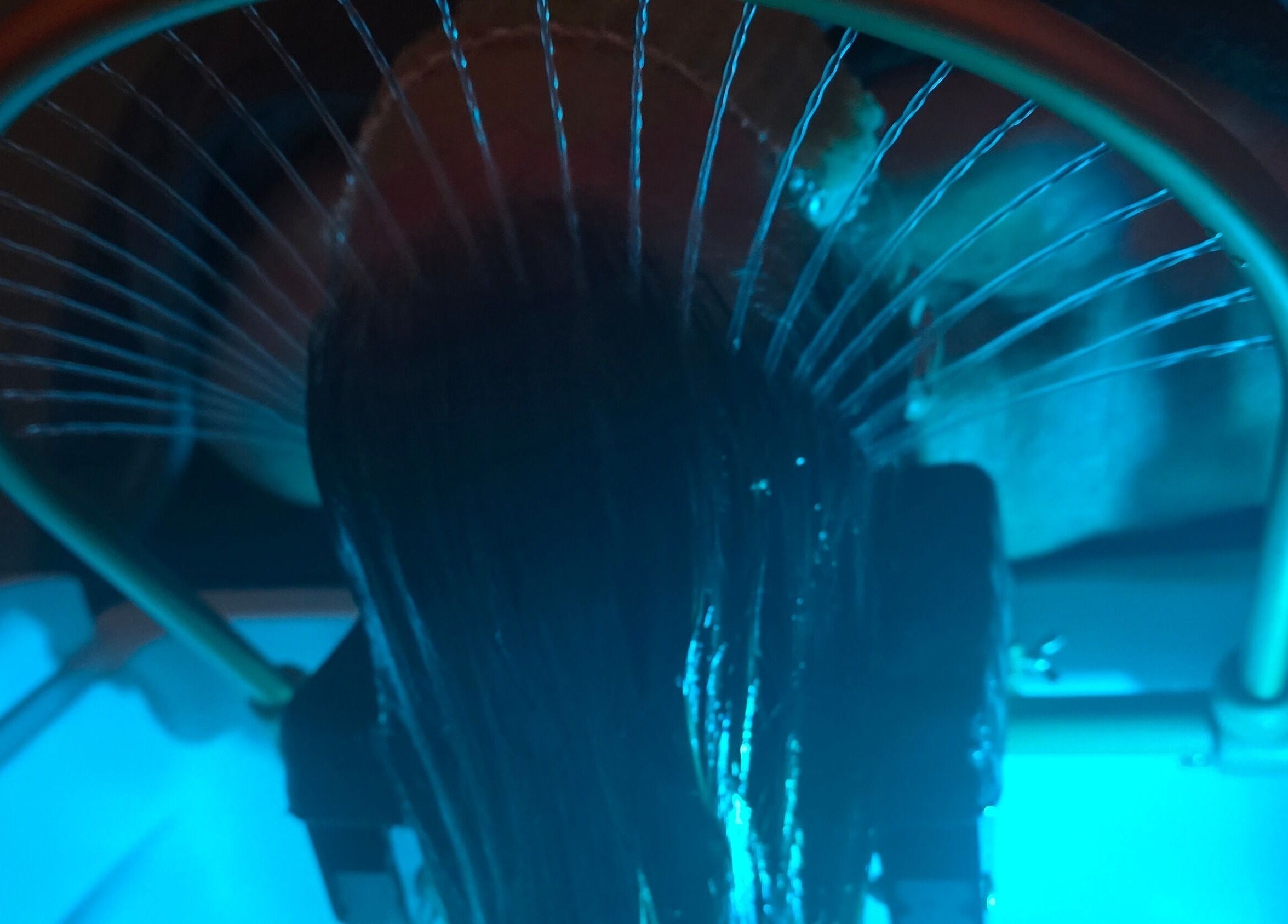 Relaxing hair treatment at Inner Beauty by Kirsty in Carrickfergus, Northern Ireland, GB under soothing blue lights.