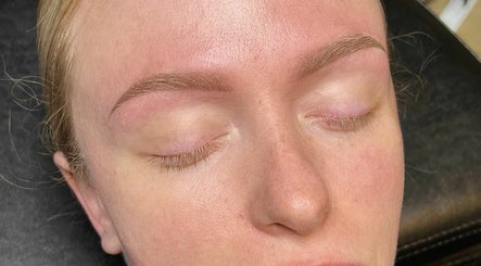 Permanent Makeup by Alicia image 2