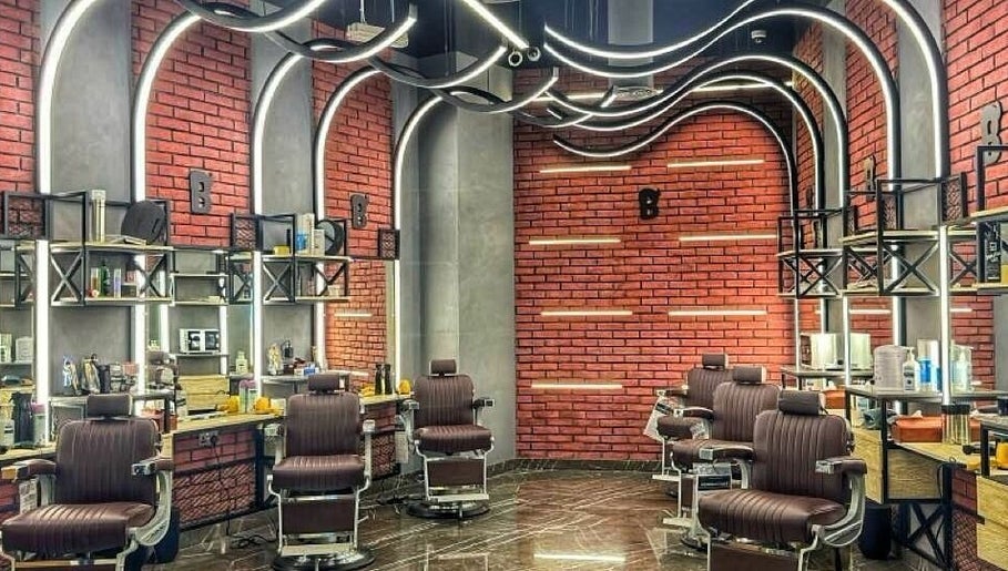 hình ảnh 1 của Bekky Barber - Burj Vista