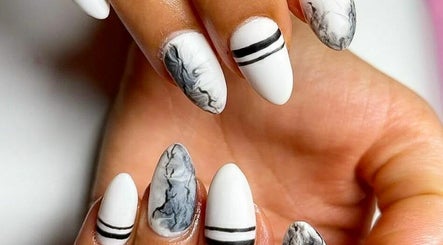 Nails by Sepi image 3