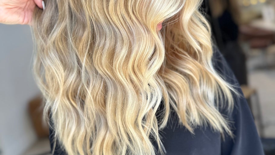 Paola Lapertosa Hair, bilde 1
