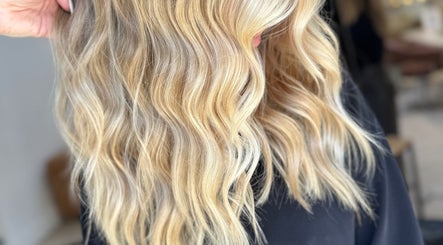 Paola Lapertosa Hair