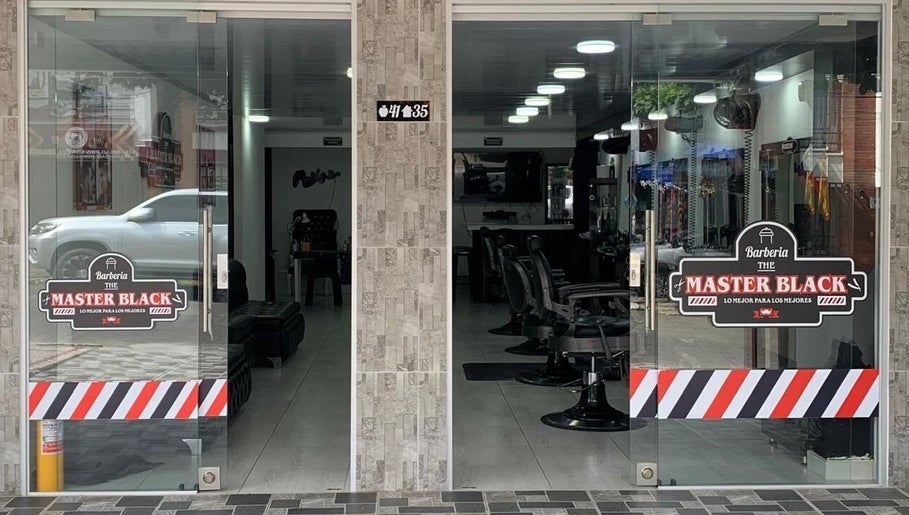 Imagen 1 de Barbería The Master Black