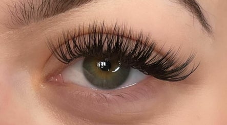 Lashes by Valeria afbeelding 2