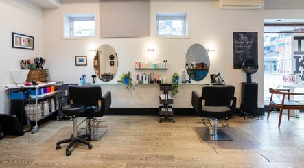 Imagen 2 de Angel Hair Salon