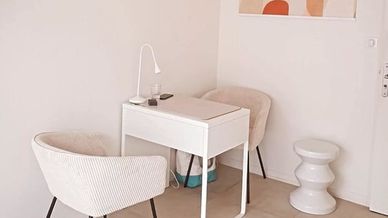 Coin de détente minimaliste chez Morgane Di Bella-Sucé sur Erdre, Sucé-sur-Erdre, Pays De La Loire, FR