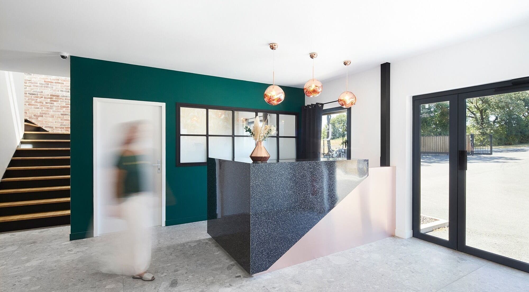 Accueil moderne chez Morgane Di Bella-Sucé sur erdre, Sucé-sur-erdre, Pays De La Loire, FR avec décoration chic.