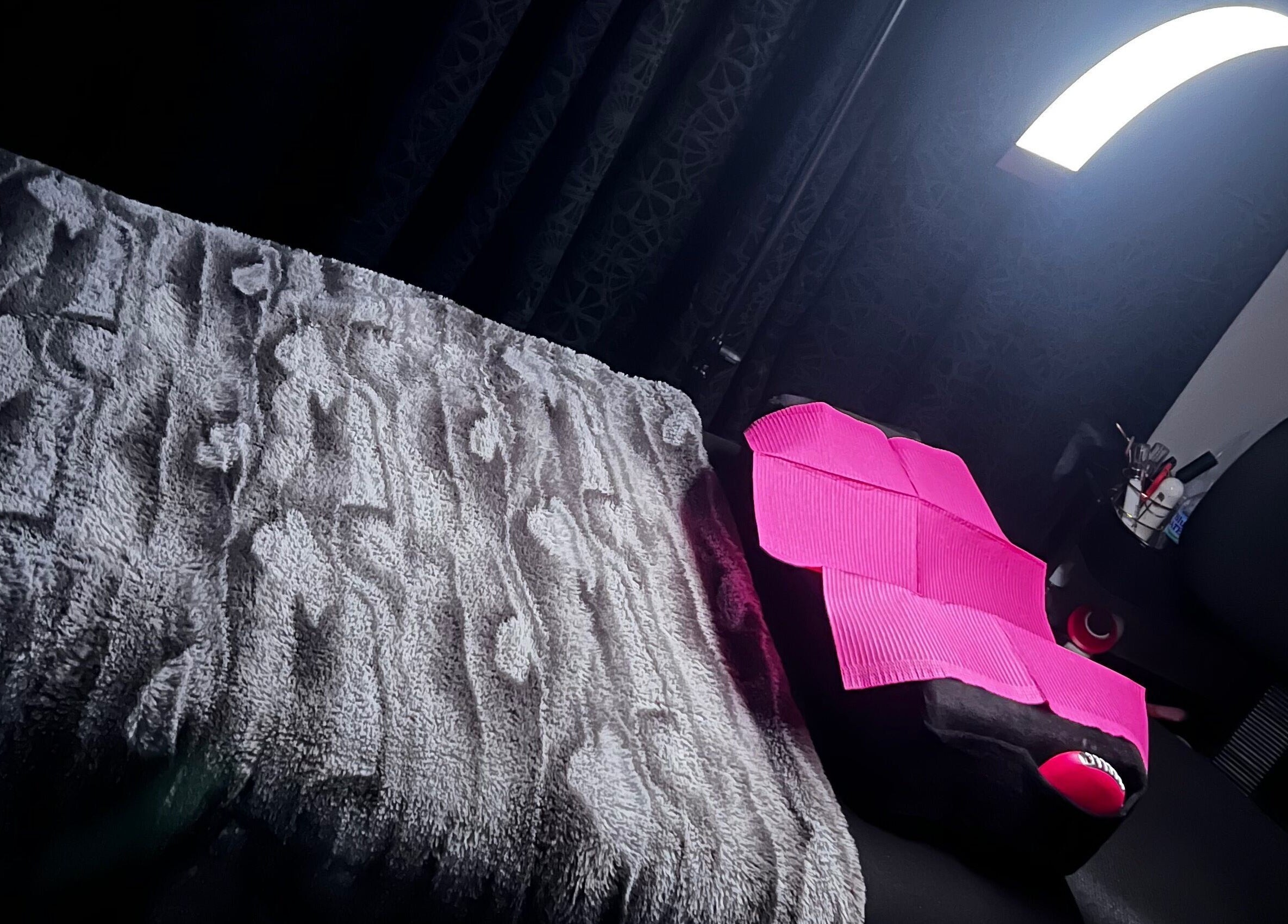 Relaxing treatment bed at Lashed Houzz x Vee, Port of Spain, Port of Spain Corporation, TT, featuring soft textures.