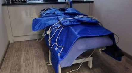 Innovative blue aesthetic therapy bed at Skin and Aesthetics by Danugur, London, England, GB.