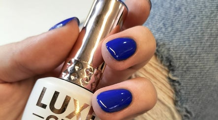 Dees Nails and Beauty – kuva 2