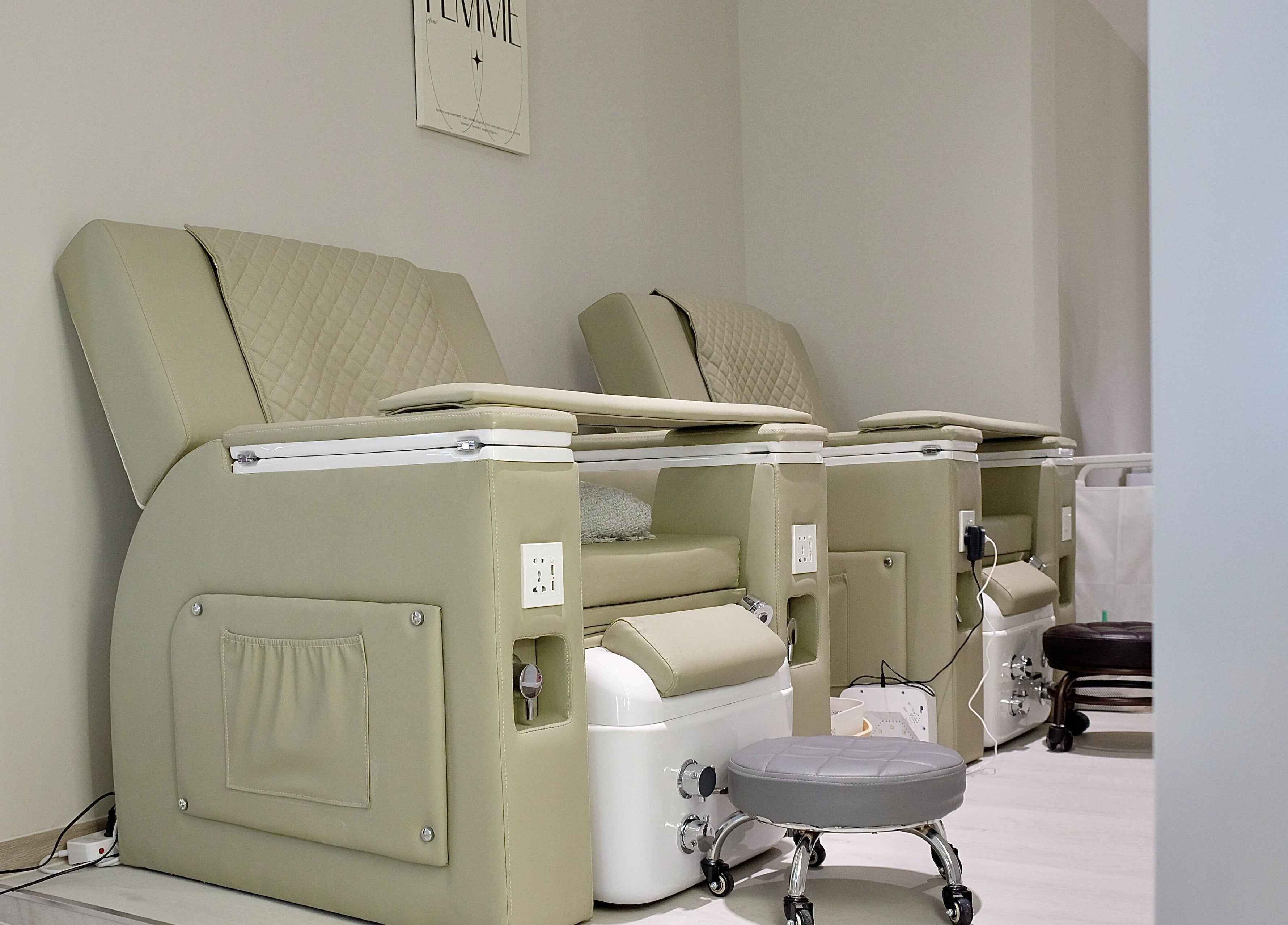 Comfortable pedicure chairs at @fiftyfreed.sg - Choa Chu Kang, Singapore, Singapore, SG for a relaxing experience.