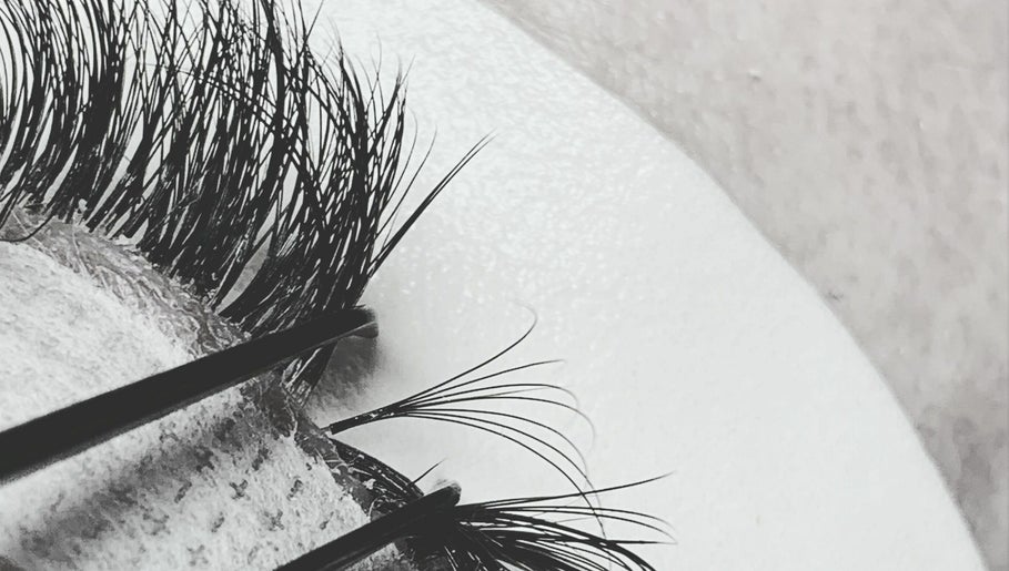 Erin Martyn Beauty image 1