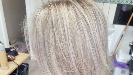 Connie & Co Hairdressing