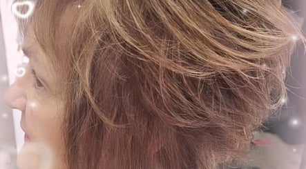 Connie & Co Hairdressing, bild 2