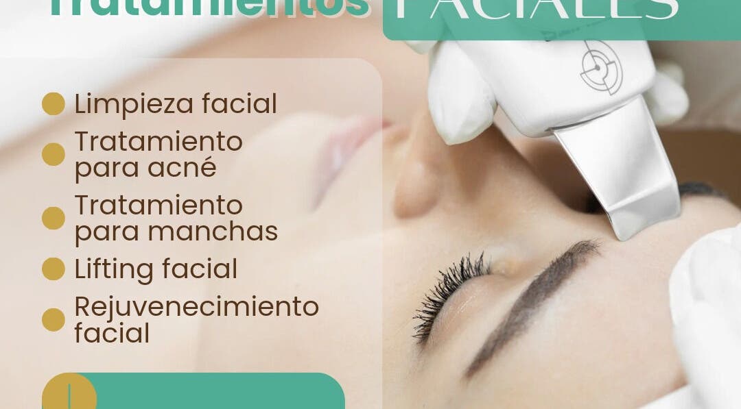 Tratamiento facial en ADESPA, Guayaquil. Tecnología avanzada para limpieza y rejuvenecimiento de la piel.